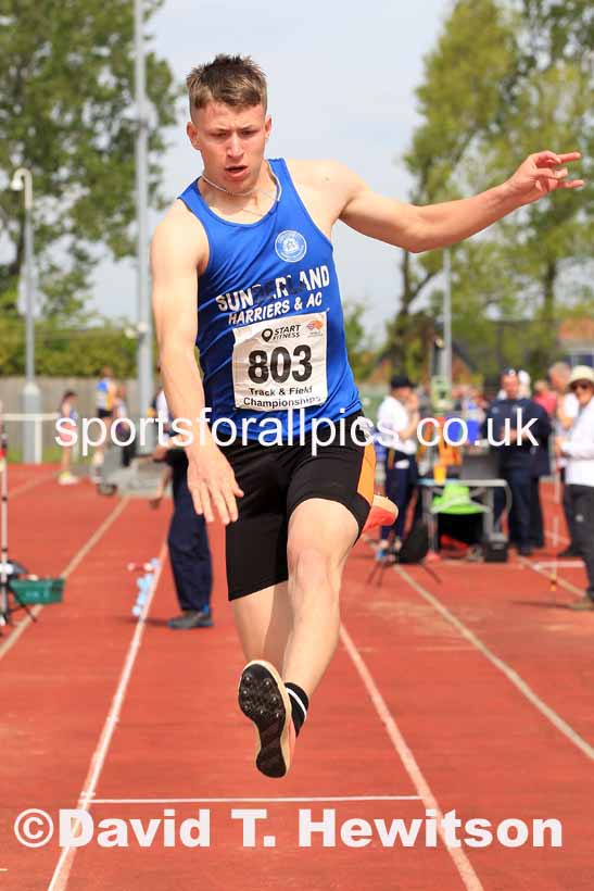 Senior Mens Long Jump, 2023 North Eastern Track and Field Champs., Middlesbrough Sports Village, Middlesbrough. Photo: David T. Hewitson/Sports for All Pics